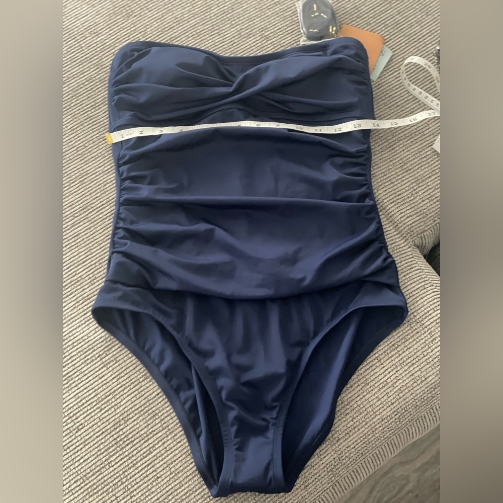 NWT Shade & Shore Women's Classic Twistfront One-Piece Swimsuit - Blue - Picture 5 of 9